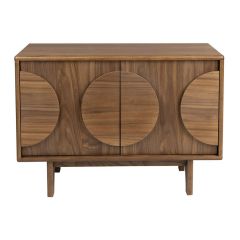 vooraanzicht van een houten dressoir uit de collectie zuiver met twee deuren, versierd met grote ronde patronen, uitgevoerd in een natuurlijke houtkleur en ondersteund door slanke poten.