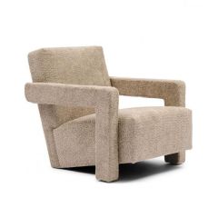 Fauteuil Messina in bruin van Riviera Maison met robuuste armleuningen en comfortabele zit.